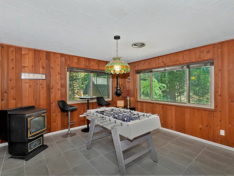 24581 Horst Dr — Photo 30