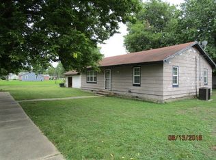 107 S Springfield St, Welch, OK 74369