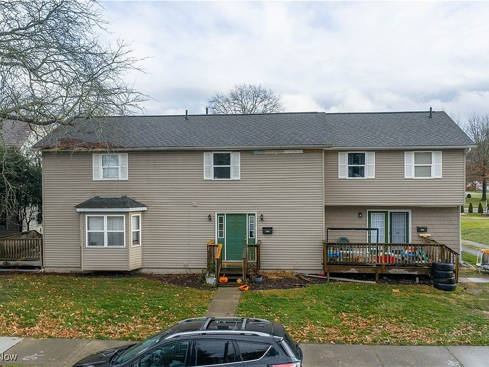 1st image of 837 2nd St SE