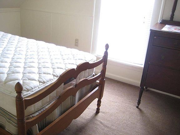 4th image of 426 E Main St #A