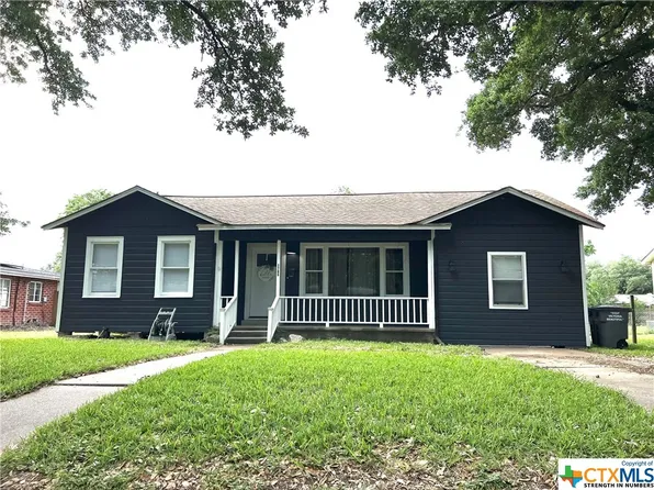 1705 E Park Ave, Victoria, TX 77901