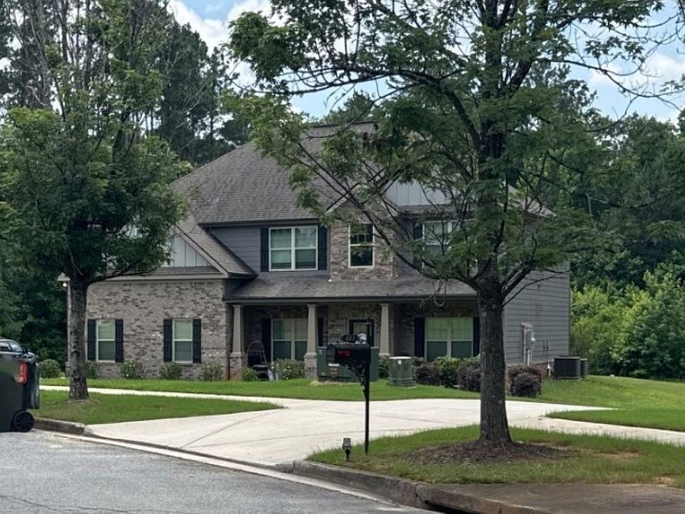 1st image of 215 Homestead Cir