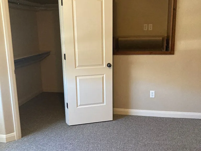 370 W 1425 N #40 — Photo 6