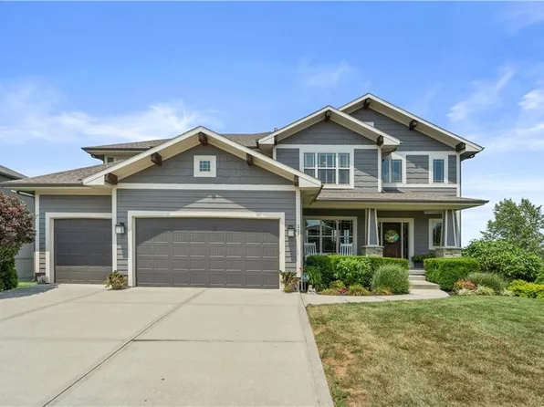 117 SW Shores Dr, Blue Springs, MO 64064