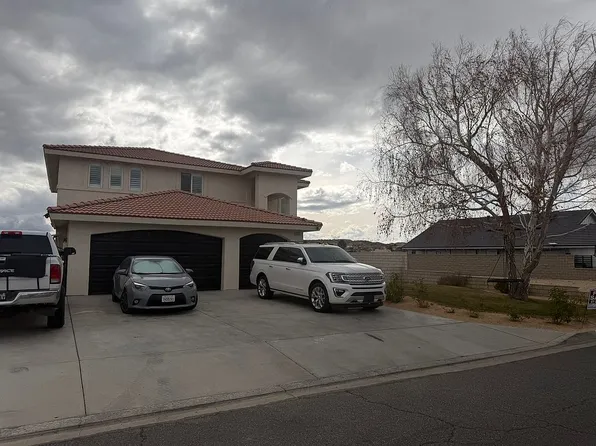 18065 Lakeview Dr, Victorville, CA 92395
