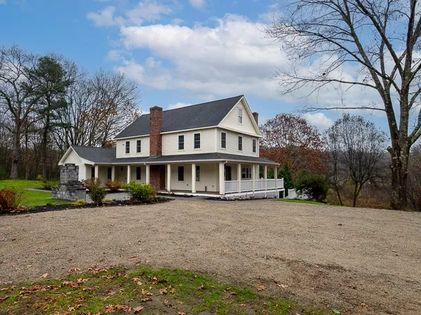 853 Oxford St S, Auburn, MA 01501