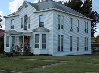 224 N Oak St, Holdenville, OK 74848