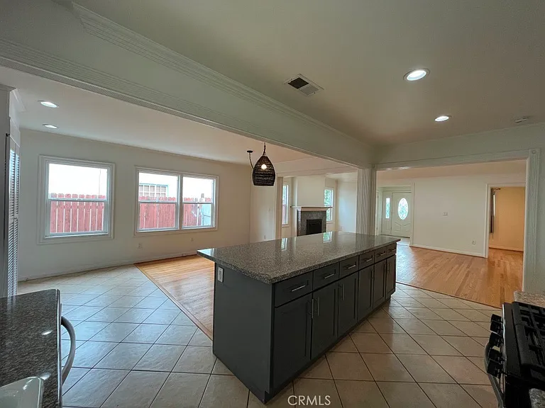 4316 Greenbush Ave — Photo 7
