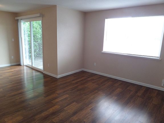 5th image of 767 S 40th St APT B