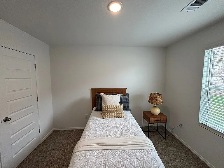 149 Preston Ln — Photo 9