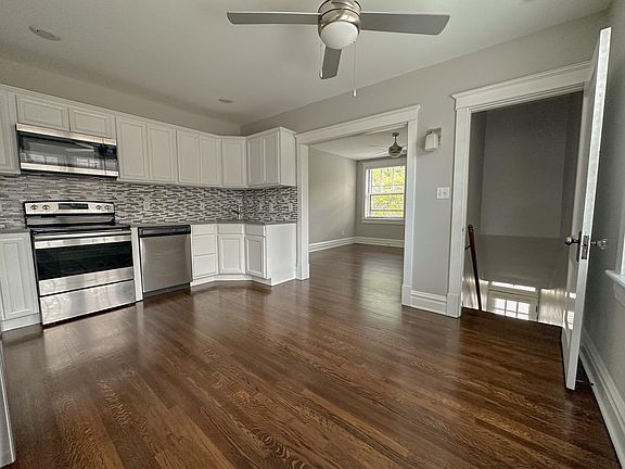 2nd image of 2102 Wyoming St #1F