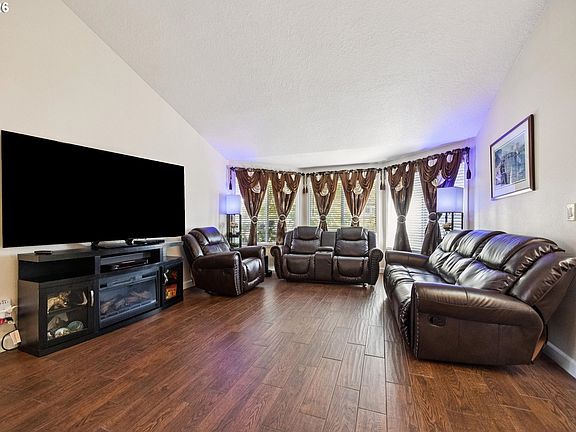 5th image of 345 SW 207th Ave