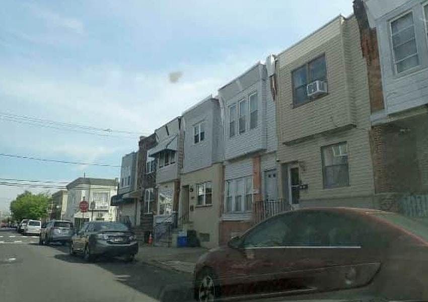 1st image of 2507 S 2nd St