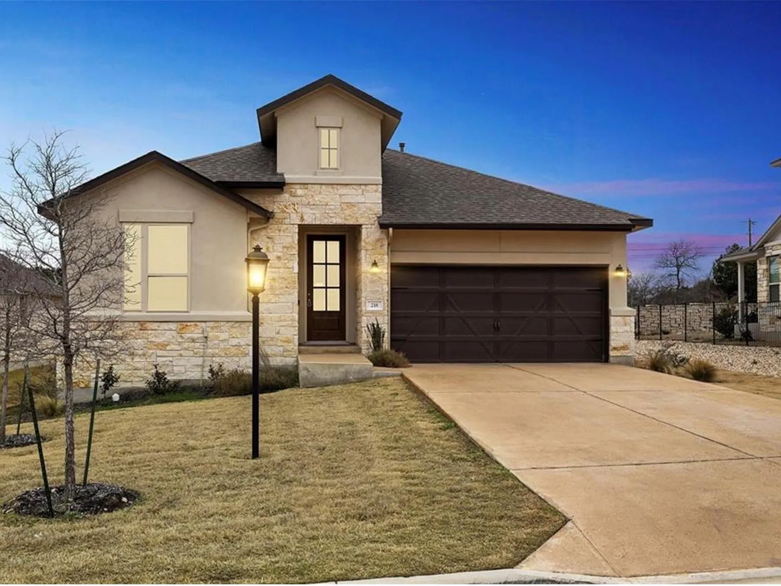 4 bed, 2.5 bath, 2208 sqft, $3,250 — Photo 1