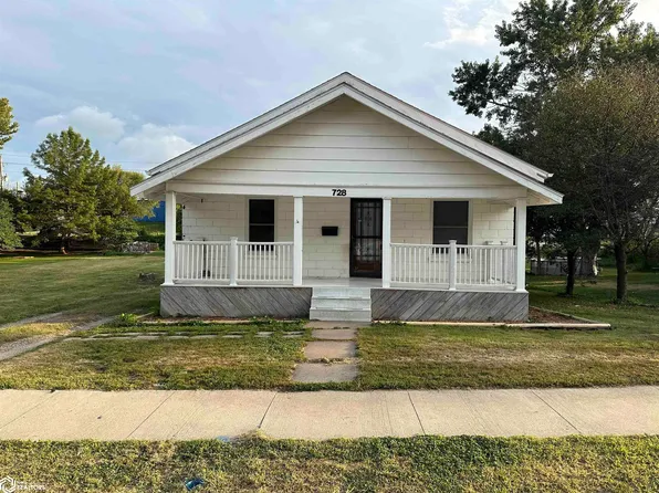 728 Braden Ave, Chariton, IA 50049
