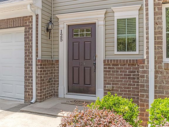 4th image of 125 Emerywood Ln