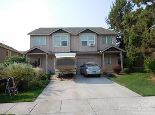 20821 Comet Ln, Bend, OR 97701