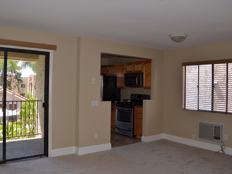 1st image of 10166 Camino Ruiz