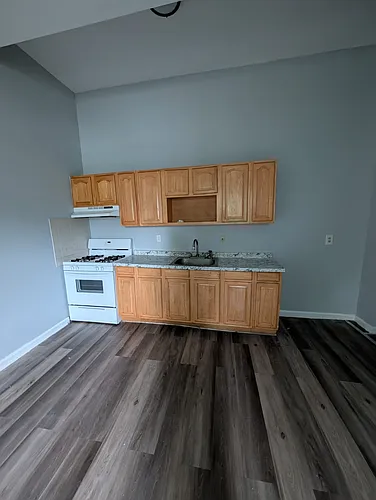 554 Prospect St #8 Photo 1