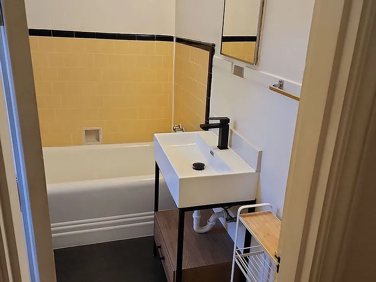 We have the wonderful 2bed/1bath you've been waiting for! — Photo 12