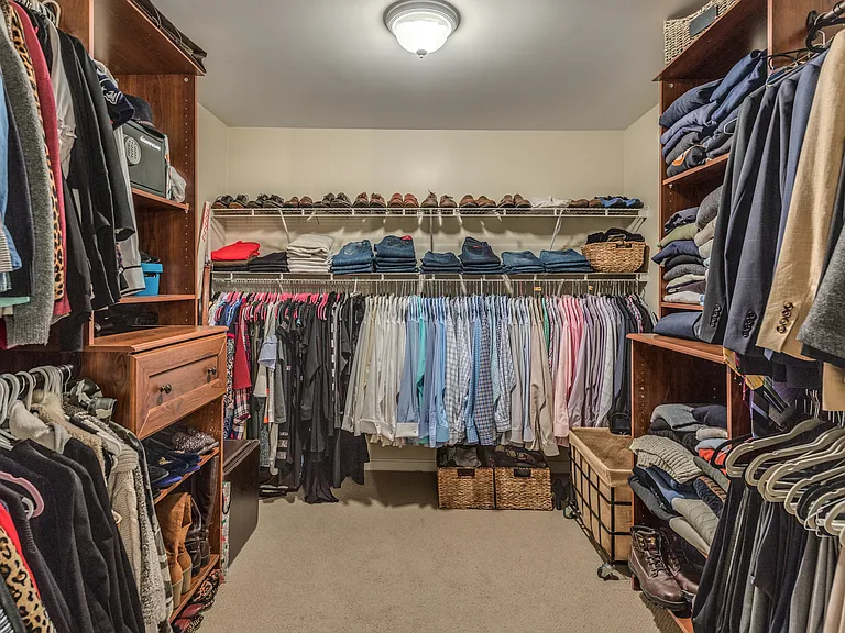 200 Ledgewood Dr #209 — Photo 23