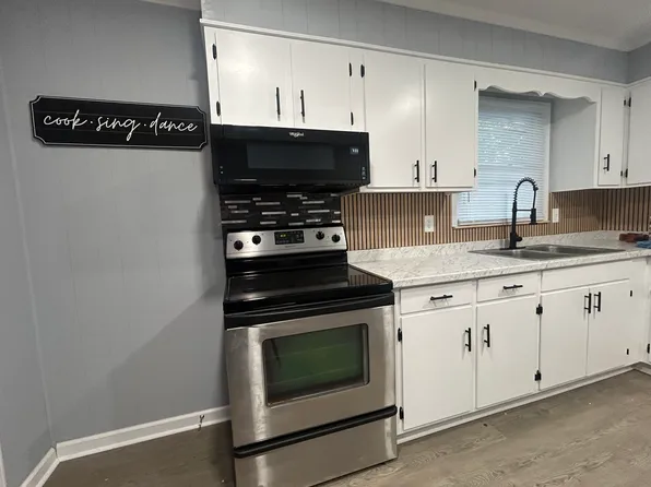 606 Kilborne Dr, Gastonia, NC 28052