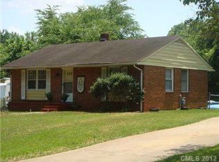 142 Southwold Dr, Charlotte, NC 28217