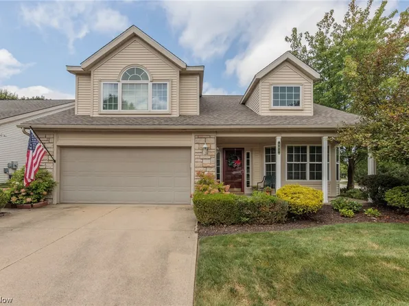 661 Timberhill Dr, Macedonia, OH 44056