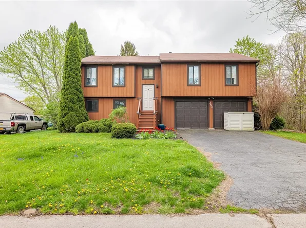 353 Countess Dr, West Henrietta, NY 14586