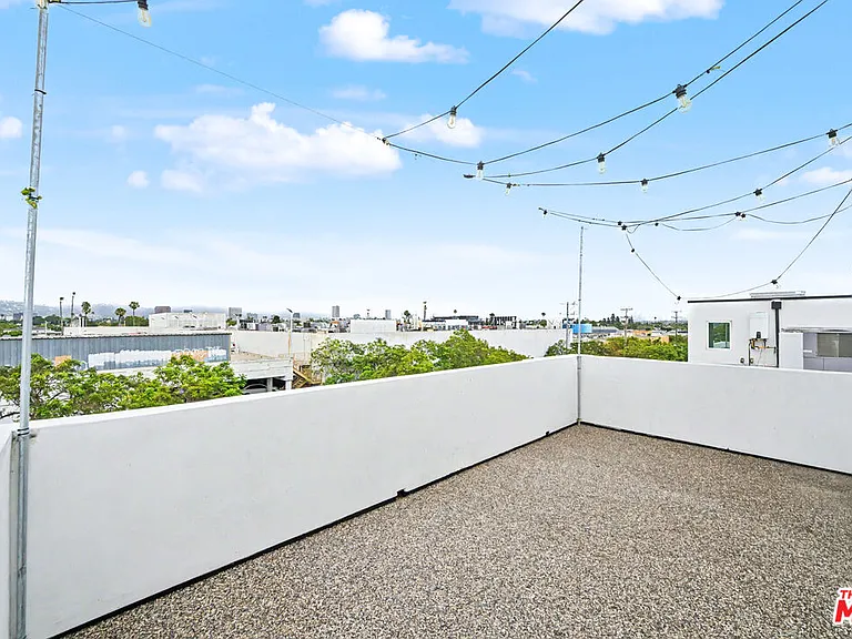 1907 S Corning St #1 — Photo 39