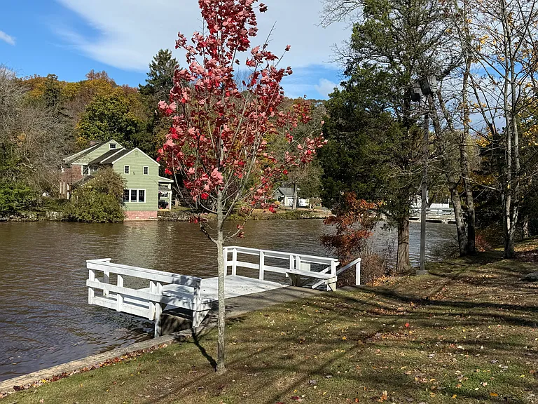 12 Lake Rd — Photo 9