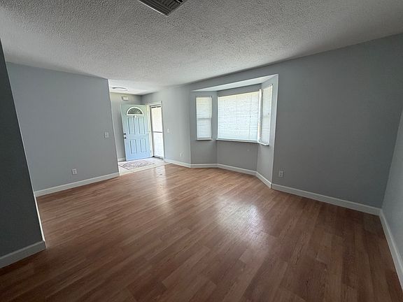 4th image of 2547 Wilmhurst Rd