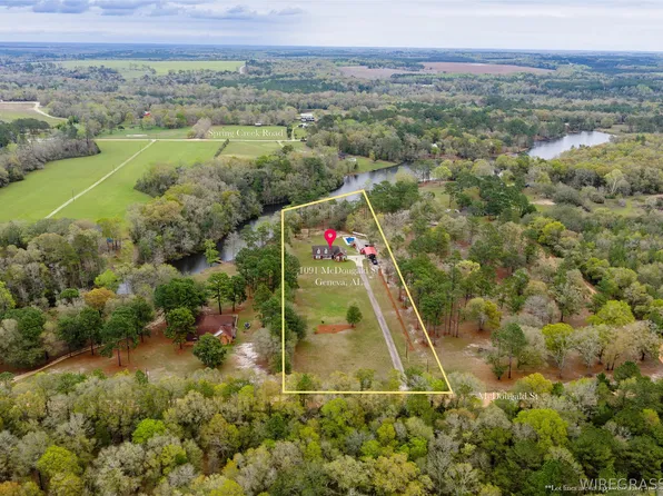 1091 McDougald St, Geneva, AL 36340