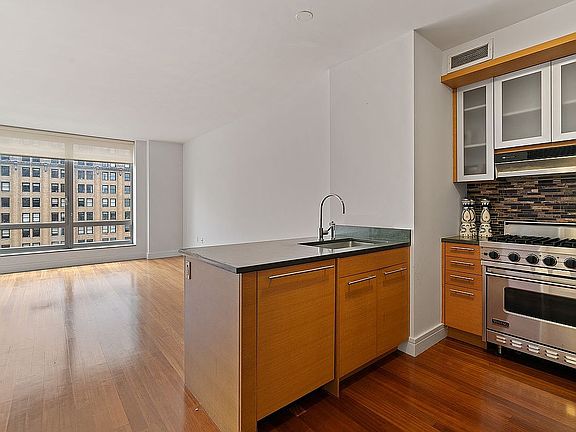 5th image of 30 Little West St #26D