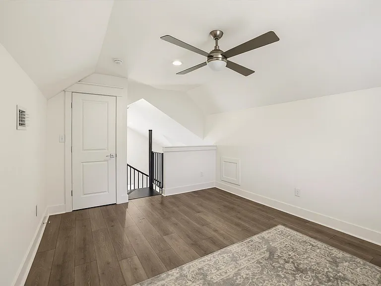 4068 Poets Trl — Photo 31