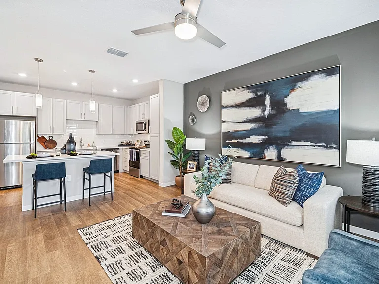 Ascend Nona West — Photo 30