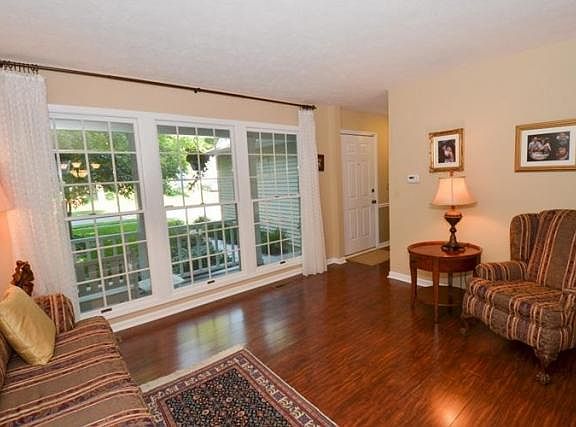 5th image of 4112 Kennedy Dr