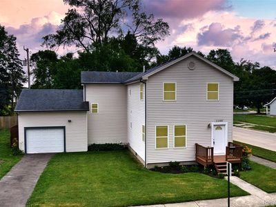 1106 E Hayes Ave, Hazel Park, MI, 48030