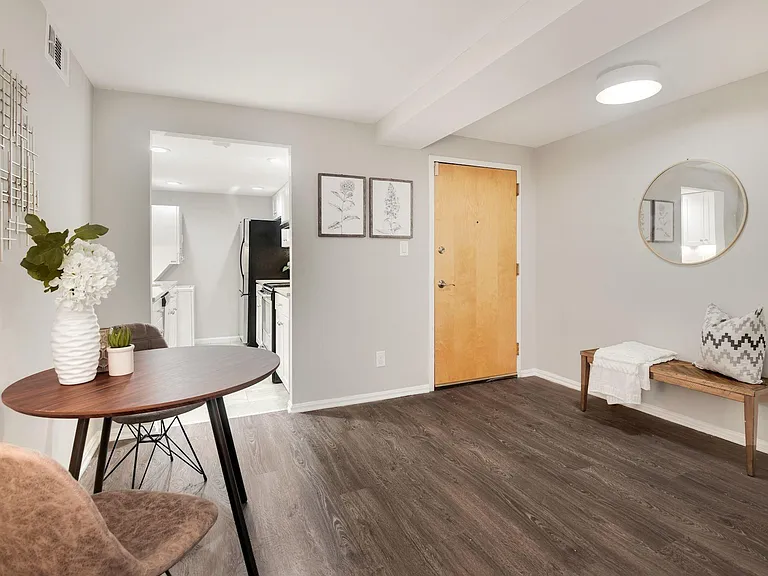 1930 New Hampshire Ave NW #2 — Photo 9