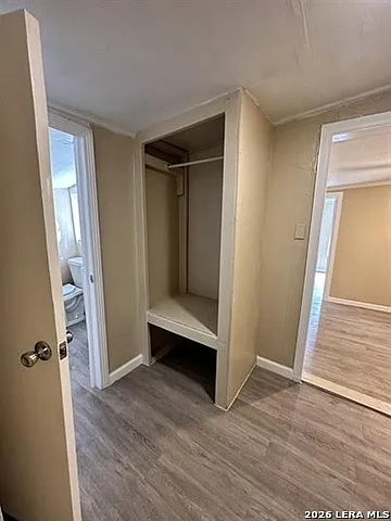 314 N Nueces #C — Photo 8