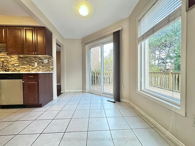 3058 Dalehurst Dr — Photo 13