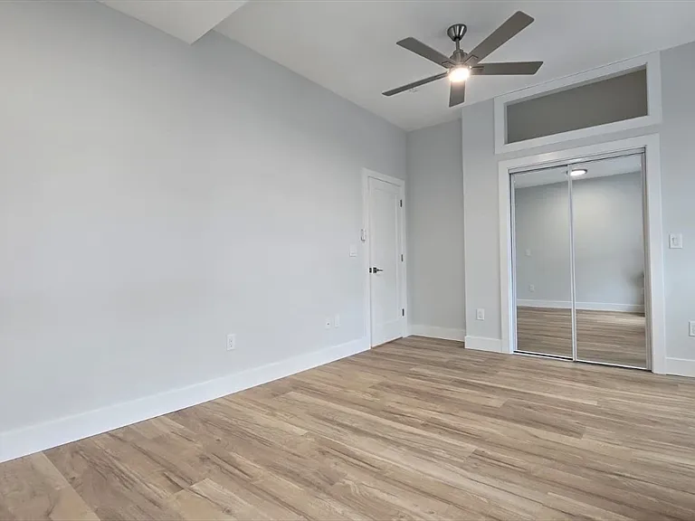 53 W Eagle St #2 — Photo 4