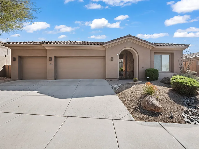 11479 E Beck Ln — Photo 84