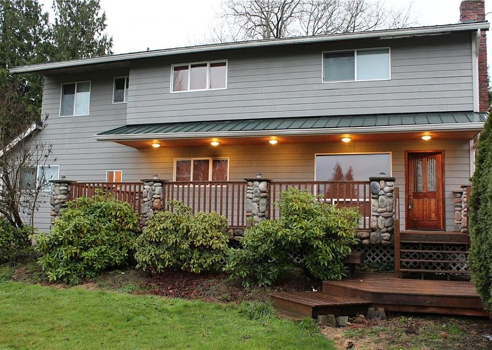 1st image of 4324 172nd St SW