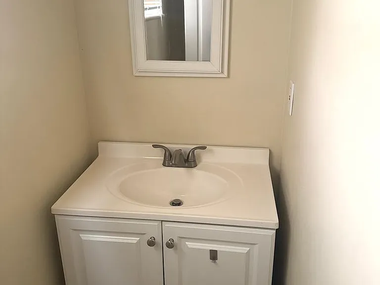 2816 Ashby St — Photo 10