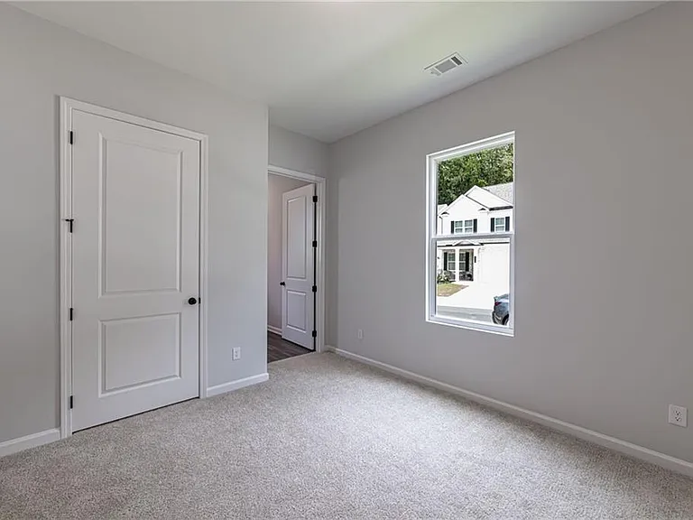 212 Birchwood Row — Photo 31