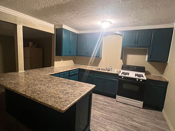 3rd image of 3919 Edison St #A