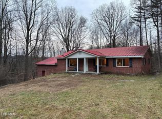 358 Wagon Trl, Haysi, VA 24256