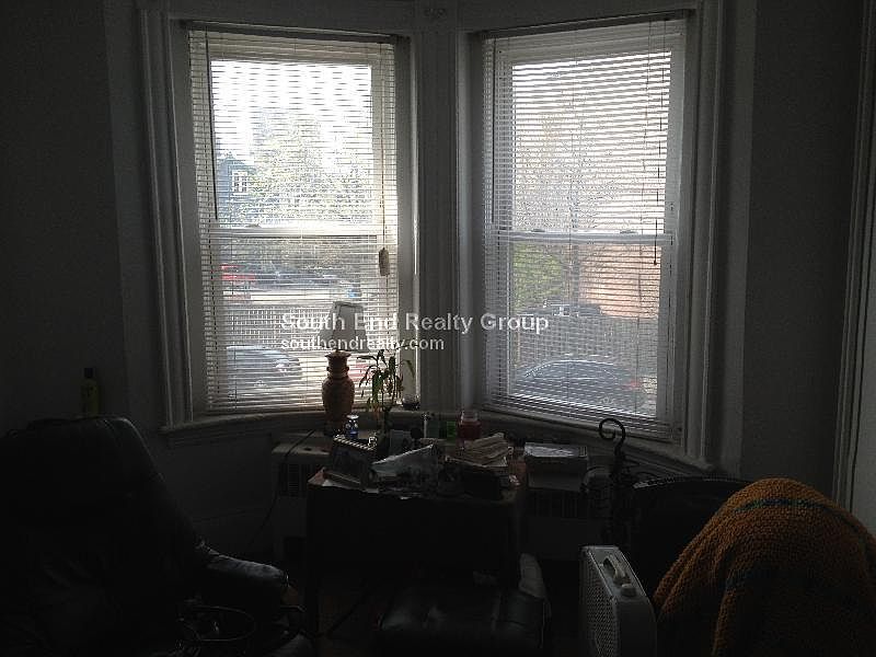 2nd image of 762 Huntington Ave APT 3A