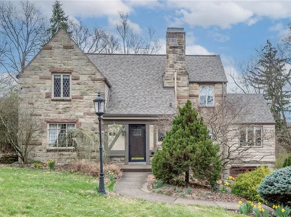 269 Kenforest Dr, Pittsburgh, PA 15216